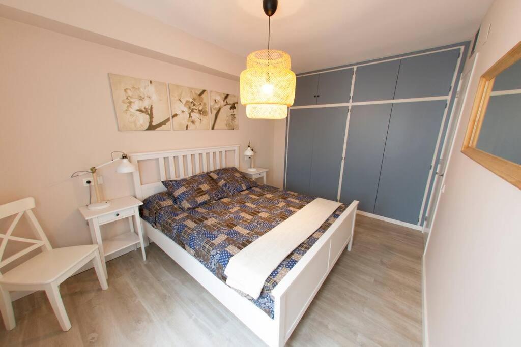 Lloret De Mar - Beachside Apartment - Free Parking - Limited Size Car Exterior foto